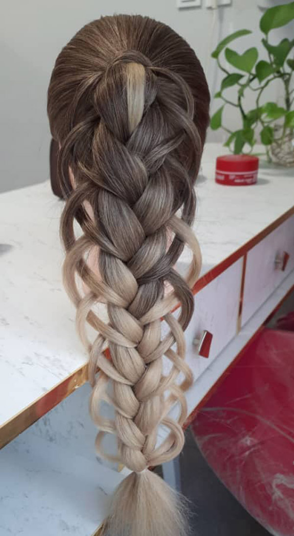 عکس های آموزشگاه آرایشگری گونش عکس های آموزشگاه آرایشگری گونش