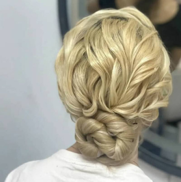 عکس های آموزشگاه آرایشگری گونش عکس های آموزشگاه آرایشگری گونش