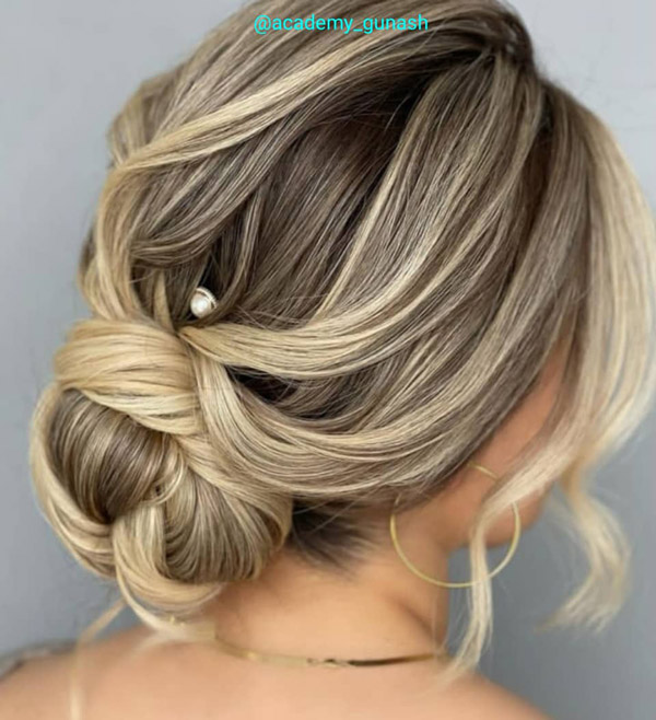 عکس های آموزشگاه آرایشگری گونش عکس های آموزشگاه آرایشگری گونش