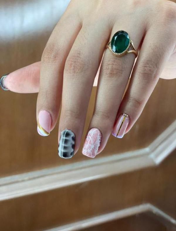 عکس های آموزشگاه آرایشگری لحظه عکس های آموزشگاه آرایشگری لحظه