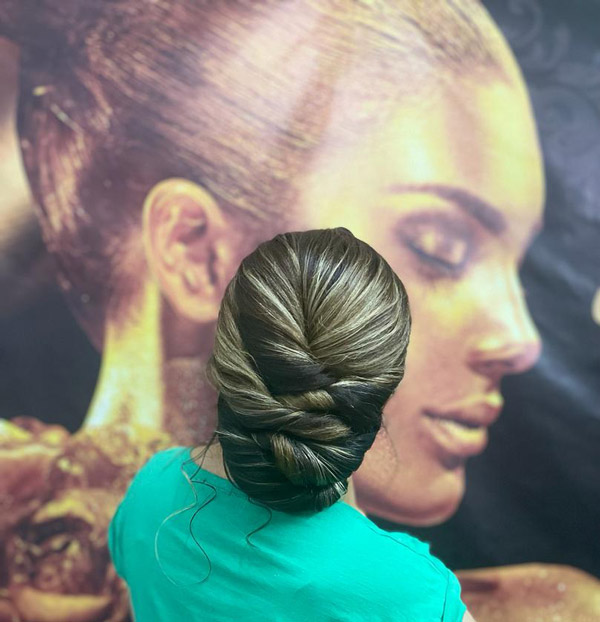 عکس های آموزشگاه آرایشگری لحظه عکس های آموزشگاه آرایشگری لحظه