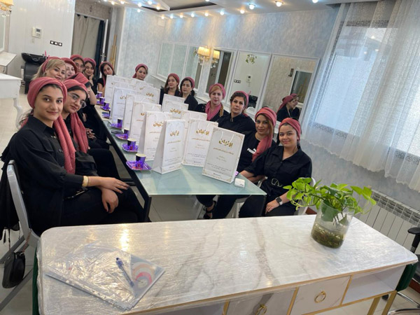 عکس های آموزشگاه آرایشگری برنز عکس های آموزشگاه آرایشگری برنز