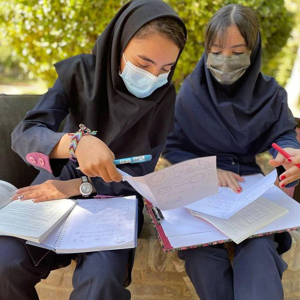 عکس های هنرستان دخترانه غیرانتفاعی پدیده عکس های هنرستان دخترانه غیرانتفاعی پدیده