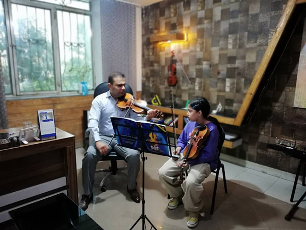 عکس های آموزشگاه موسیقی جوان بخت عکس های آموزشگاه موسیقی جوان بخت