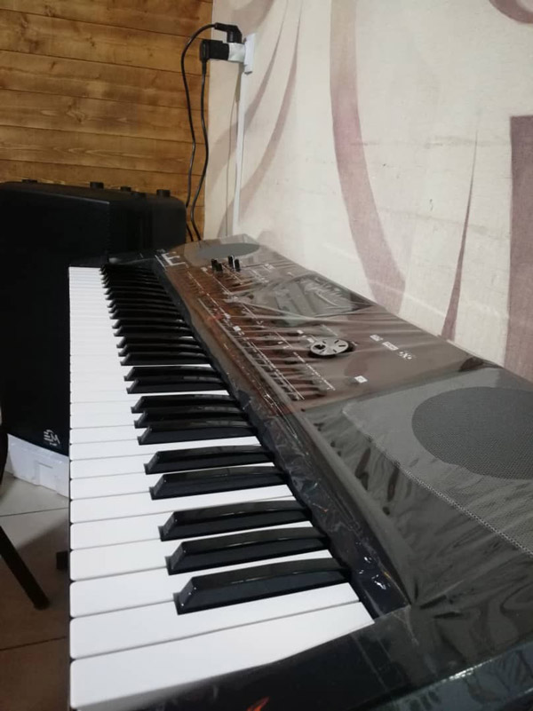 عکس های آموزشگاه موسیقی جوان بخت عکس های آموزشگاه موسیقی جوان بخت