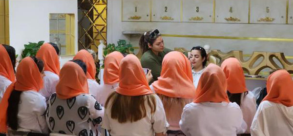 عکس های آموزشگاه آرایشگری ژیلا عکس های آموزشگاه آرایشگری ژیلا