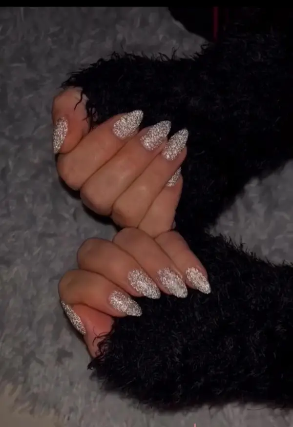 عکس های آموزشگاه آرایشگری فروغ نوری عکس های آموزشگاه آرایشگری فروغ نوری