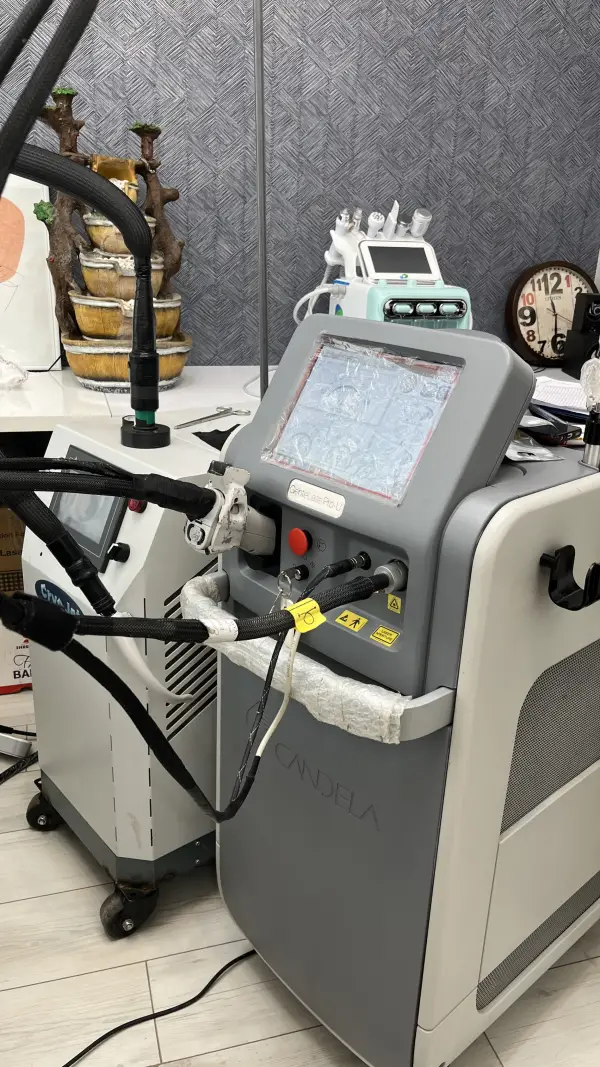 عکس های کلینیک پوست، مو، زیبایی و لیزر الگانت عکس های کلینیک پوست، مو، زیبایی و لیزر الگانت