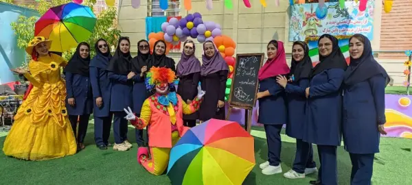 عکس های پیش دبستانی و دبستان فرهنگ سازان صدرا عکس های پیش دبستانی و دبستان فرهنگ سازان صدرا