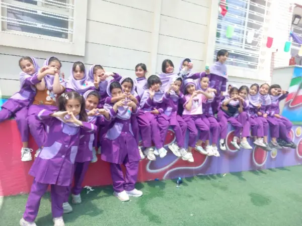 عکس های پیش دبستانی و دبستان فرهنگ سازان صدرا عکس های پیش دبستانی و دبستان فرهنگ سازان صدرا