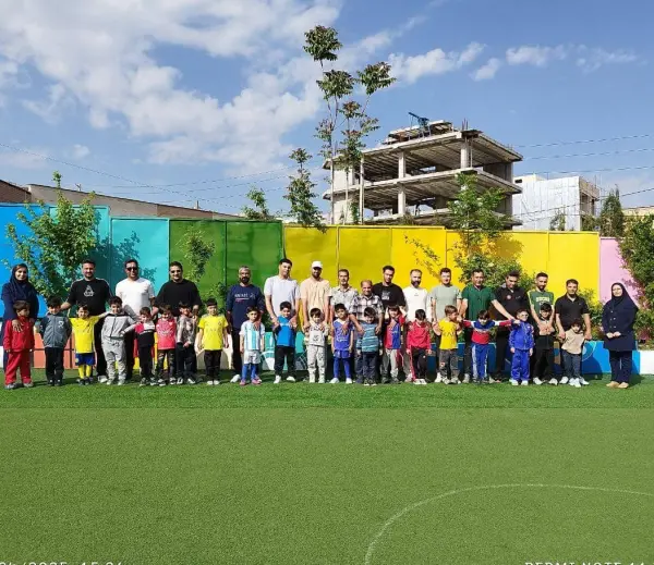 عکس های پیش دبستانی و دبستان فرهنگ سازان صدرا عکس های پیش دبستانی و دبستان فرهنگ سازان صدرا