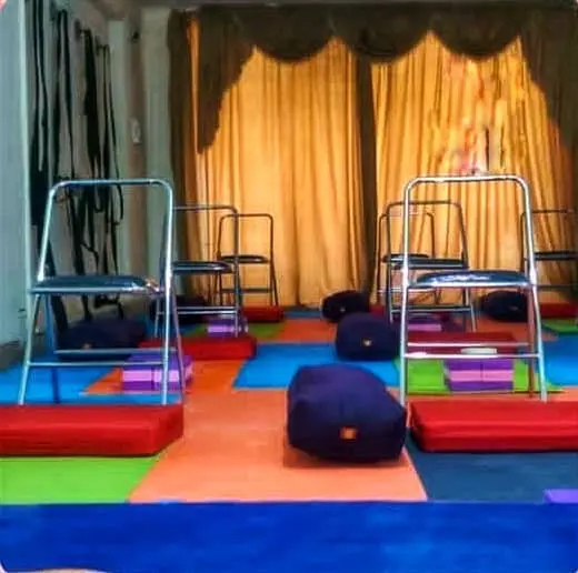 عکس های باشگاه یوگا الارا عکس های باشگاه یوگا الارا