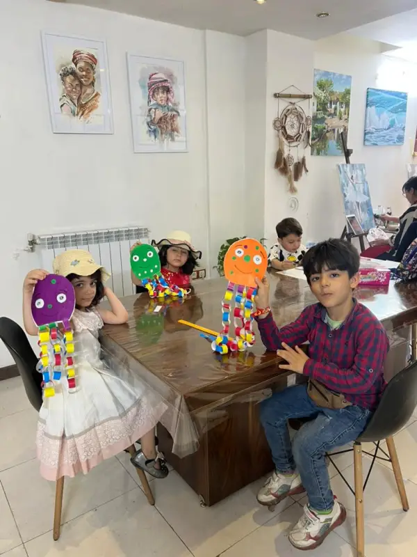 عکس های آموزشگاه هنرهای تجسمی گندم عکس های آموزشگاه هنرهای تجسمی گندم