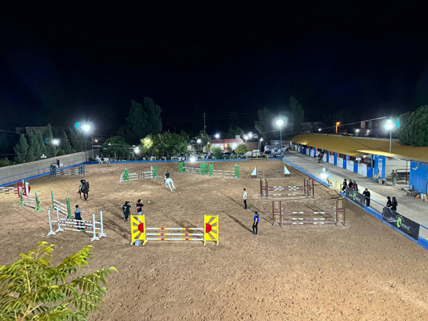 عکس های باشگاه سوارکاری آفتاب عکس های باشگاه سوارکاری آفتاب