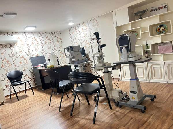 عکس های کلینیک بینایی سنجی و عینک ماهان عکس های کلینیک بینایی سنجی و عینک ماهان