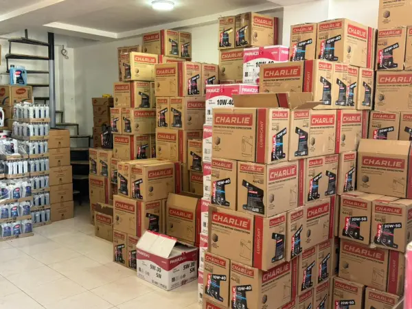 عکس های فروشگاه روغن موتور مسعودی عکس های فروشگاه روغن موتور مسعودی