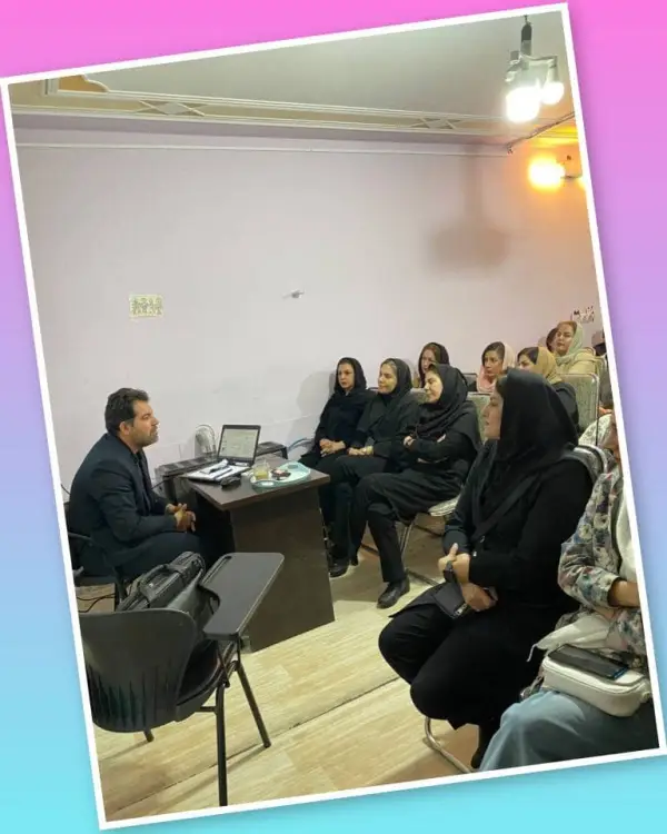 عکس های دبیرستان غیر انتفاعی دخترانه مهرپویا عکس های دبیرستان غیر انتفاعی دخترانه مهرپویا