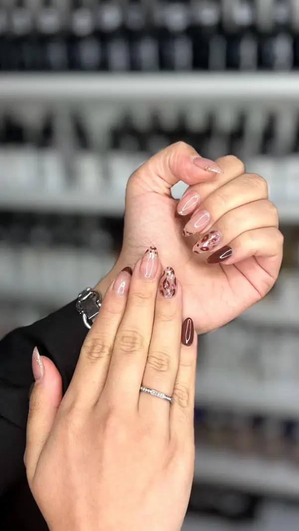 عکس های کاشت ناخن مهسا دهقان صدرا عکس های کاشت ناخن مهسا دهقان صدرا