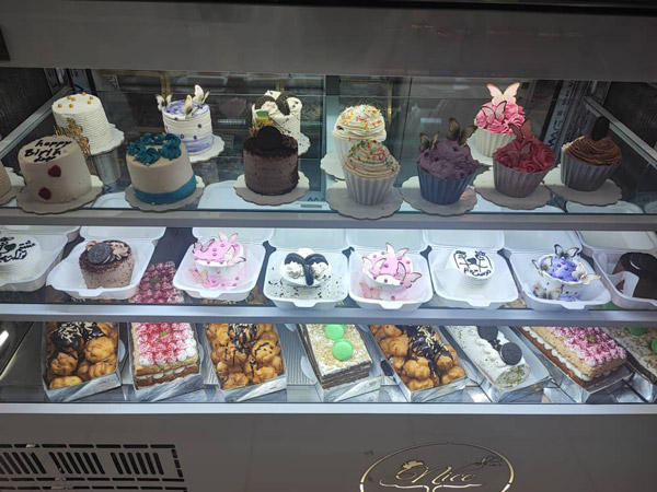 عکس های فروشگاه کیک و شیرینی نایس عکس های فروشگاه کیک و شیرینی نایس