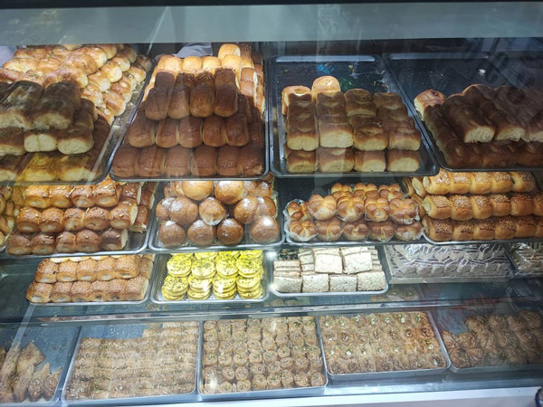 عکس های فروشگاه کیک و شیرینی نایس عکس های فروشگاه کیک و شیرینی نایس