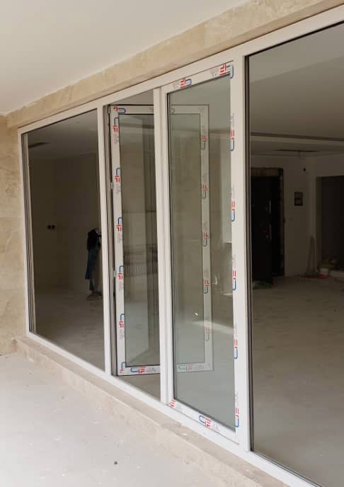 عکس های گروه صنعتی پنجره پارس عکس های گروه صنعتی پنجره پارس