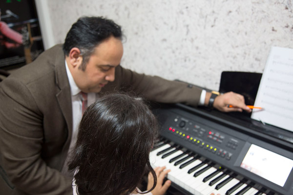 عکس های آموزشگاه موسیقی هنرپارسه عکس های آموزشگاه موسیقی هنرپارسه