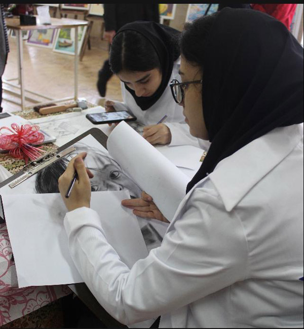 عکس های هنرستان غیردولتی دخترانه پرتوهنر عکس های هنرستان غیردولتی دخترانه پرتوهنر