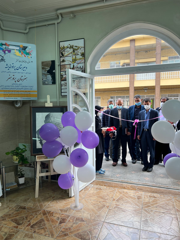 عکس های هنرستان غیردولتی دخترانه پرتوهنر عکس های هنرستان غیردولتی دخترانه پرتوهنر