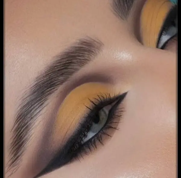 عکس های آموزشگاه آرایشگری رمز زیبایی عکس های آموزشگاه آرایشگری رمز زیبایی