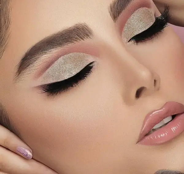 عکس های آموزشگاه آرایشگری رمز زیبایی عکس های آموزشگاه آرایشگری رمز زیبایی