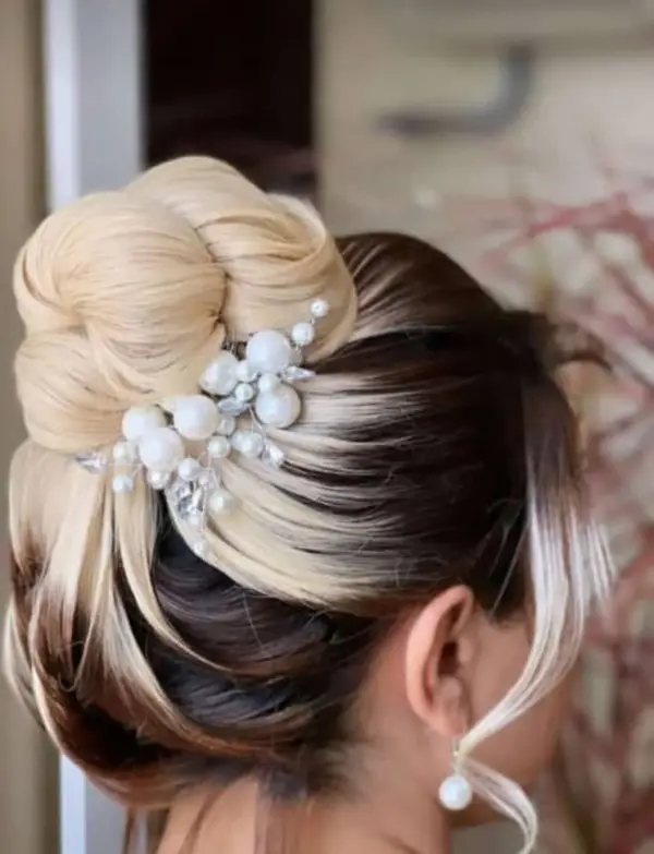 عکس های آموزشگاه آرایشگری رمز زیبایی عکس های آموزشگاه آرایشگری رمز زیبایی