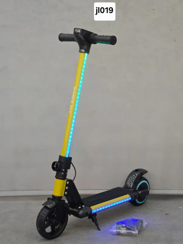 عکس های فروشگاه تاپ اسکوتر عکس های فروشگاه تاپ اسکوتر