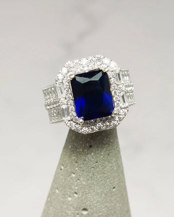 عکس های گالری نقره زرین عکس های گالری نقره زرین