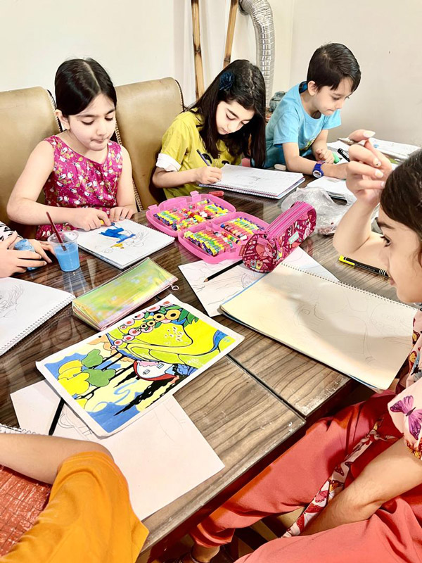 عکس های آموزشگاه هنرهای تجسمی مهتاب عکس های آموزشگاه هنرهای تجسمی مهتاب