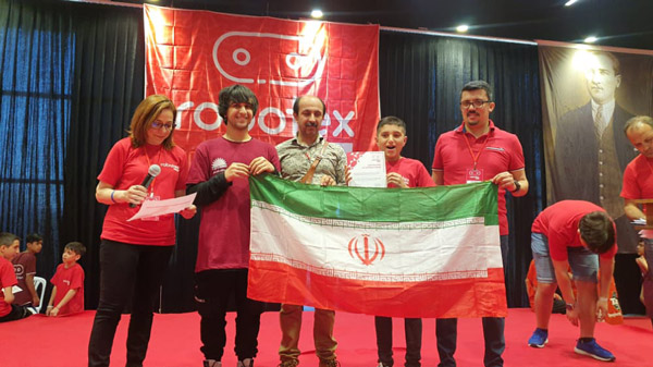 عکس های آموزشگاه رباتیک روبیان عکس های آموزشگاه رباتیک روبیان