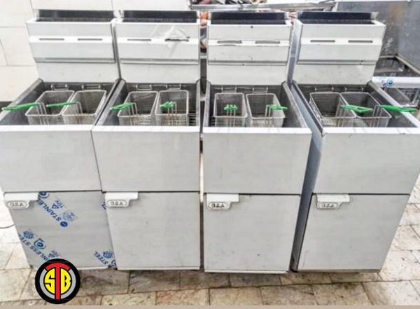 عکس های تجهیزات آشپزخانه صنعتی بذرافشان عکس های تجهیزات آشپزخانه صنعتی بذرافشان