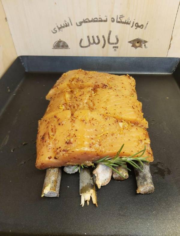 آموزش سالمون دودی از غذاهای دریایی رستورانی آموزش سالمون دودی از غذاهای دریایی رستورانی