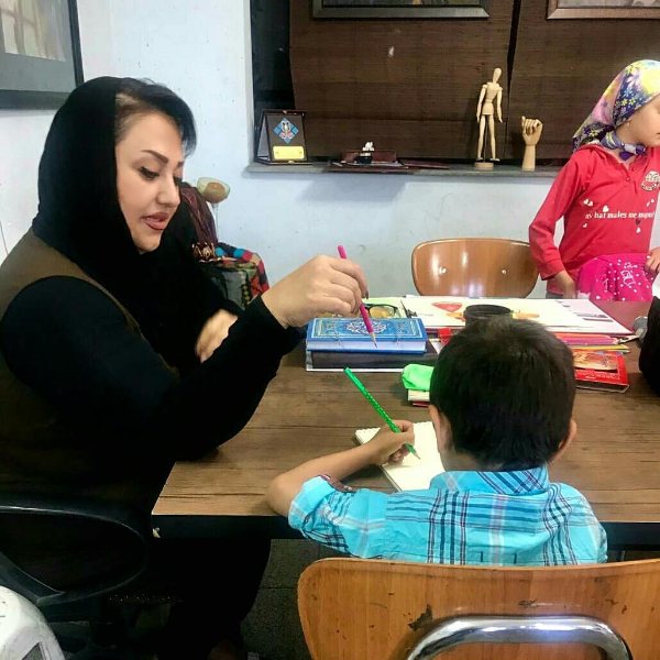 عکس های آموزشگاه هنری سایه روشن عکس های آموزشگاه هنری سایه روشن