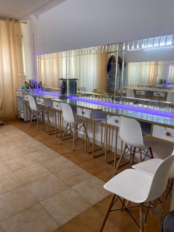 عکس های آموزشگاه مراقبت زیبایی مانا عکس های آموزشگاه مراقبت زیبایی مانا