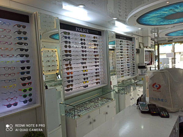 عکس های بینایی سنجی و عینک سازی منوچهری عکس های بینایی سنجی و عینک سازی منوچهری