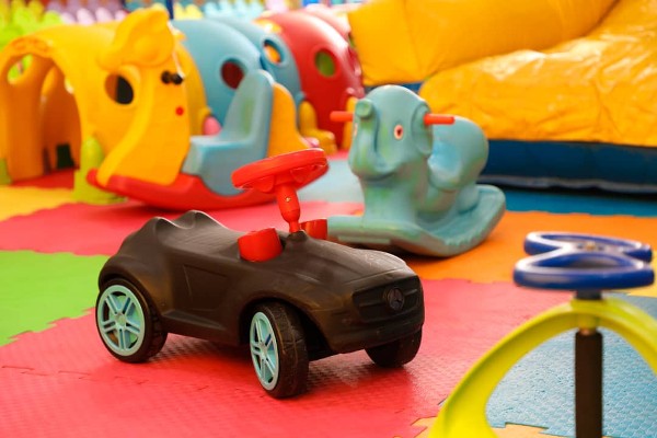 عکس های خانه بازی و شهربازی ایران پارک عکس های خانه بازی و شهربازی ایران پارک