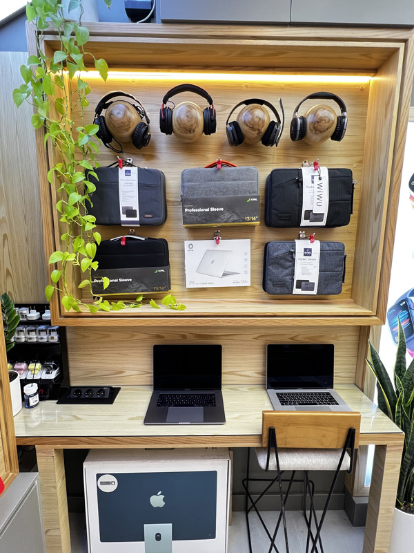 عکس های فروشگاه اپل شیراز عکس های فروشگاه اپل شیراز