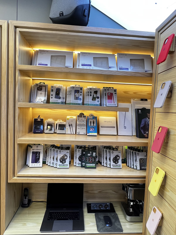 عکس های فروشگاه اپل شیراز عکس های فروشگاه اپل شیراز